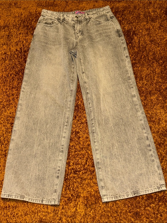 Edikted Denim - Edikted Women's Relaxed Wide-Leg Jeans in Faded Light Gray